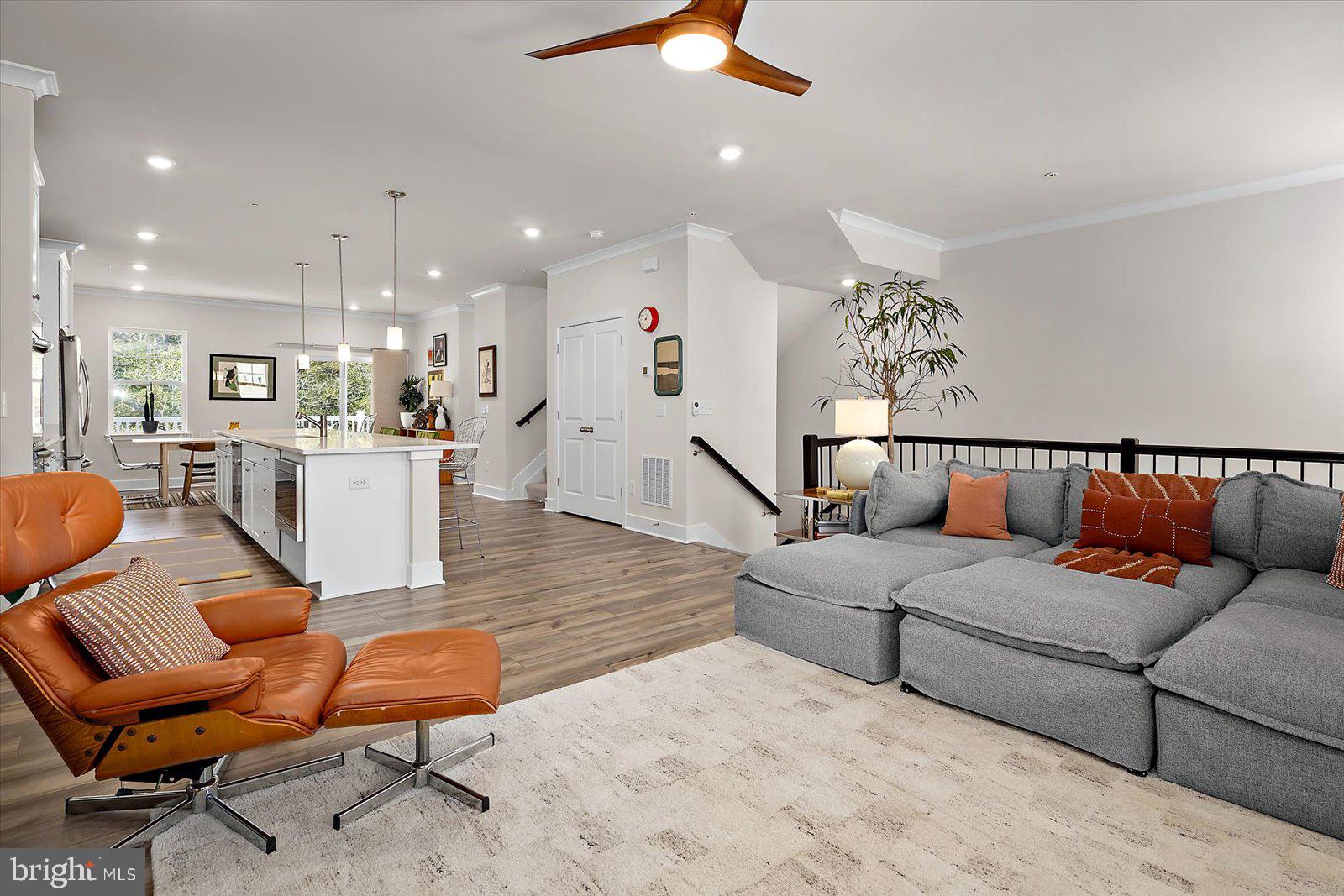 SEA OAKS VILLAGE - Residential