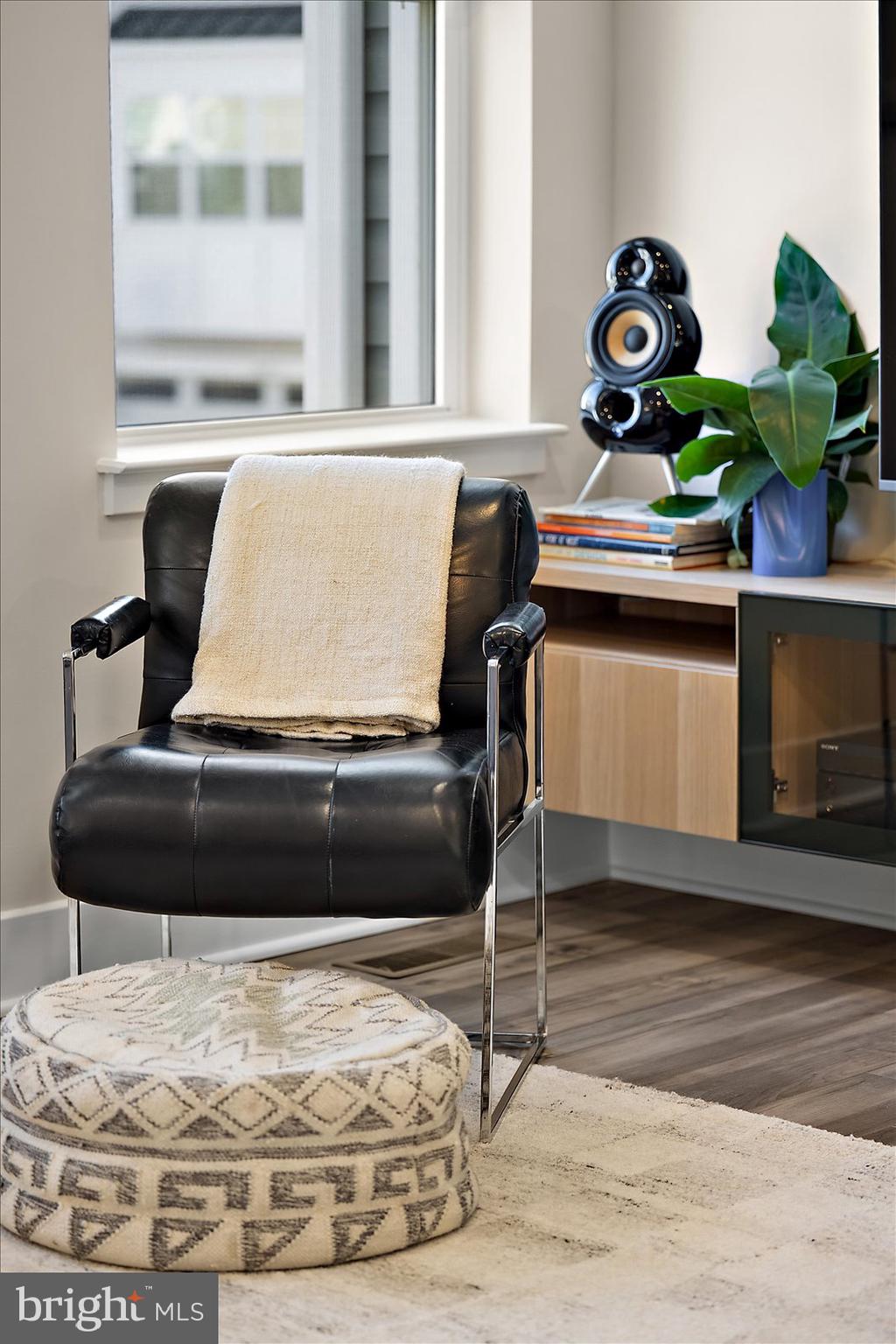 SEA OAKS VILLAGE - Residential