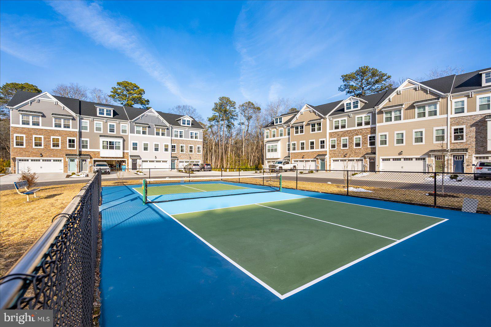 SEA OAKS VILLAGE - Residential