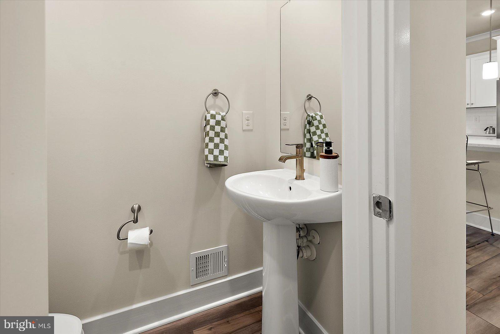 SEA OAKS VILLAGE - Residential