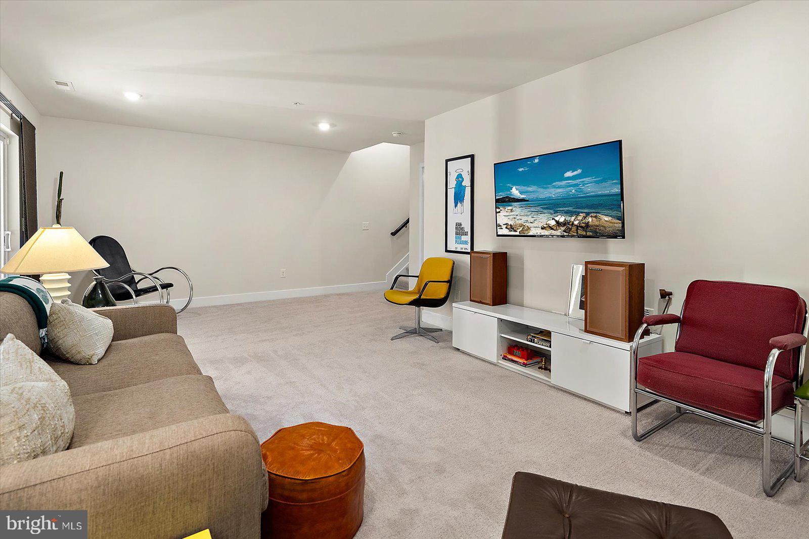 SEA OAKS VILLAGE - Residential