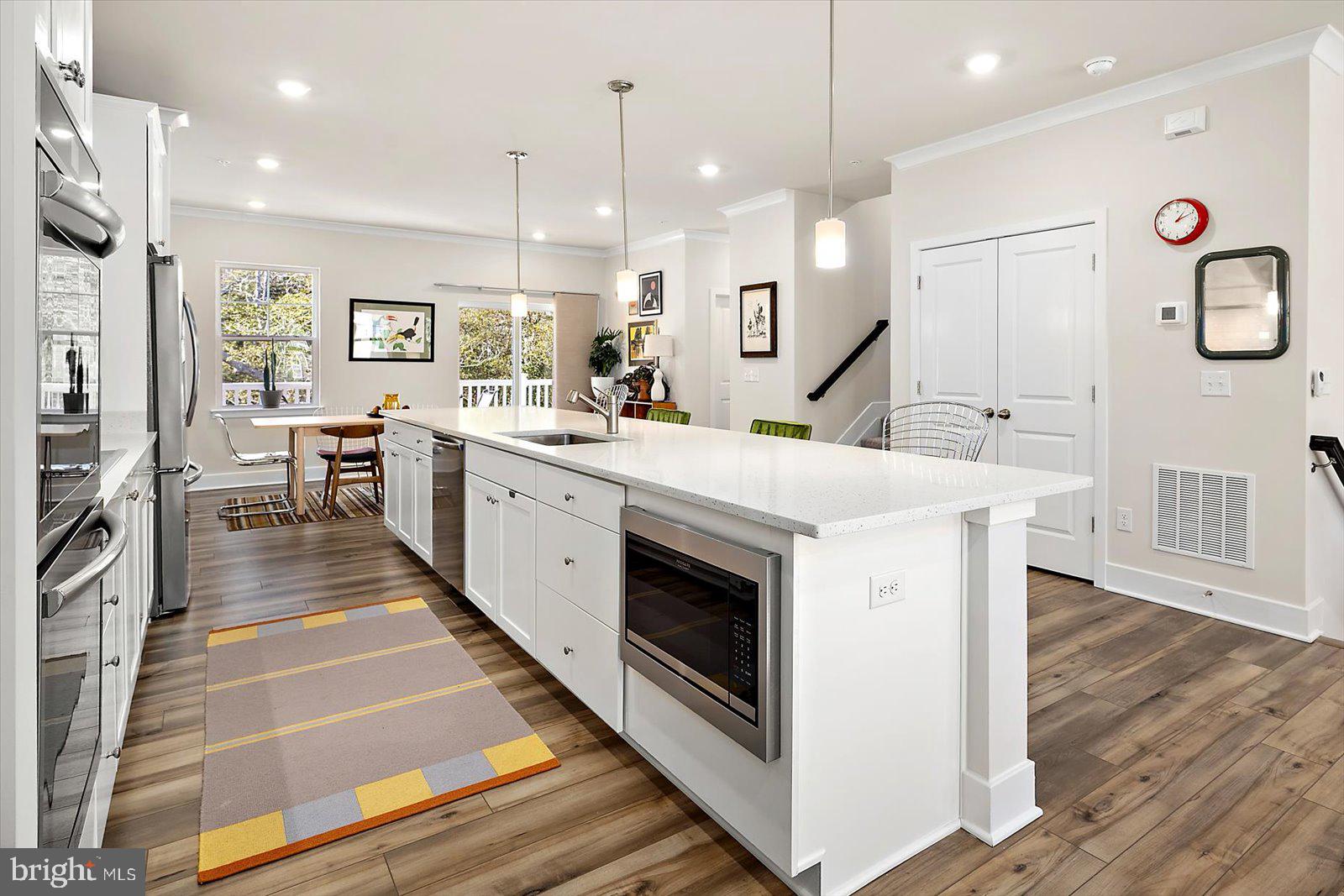 SEA OAKS VILLAGE - Residential