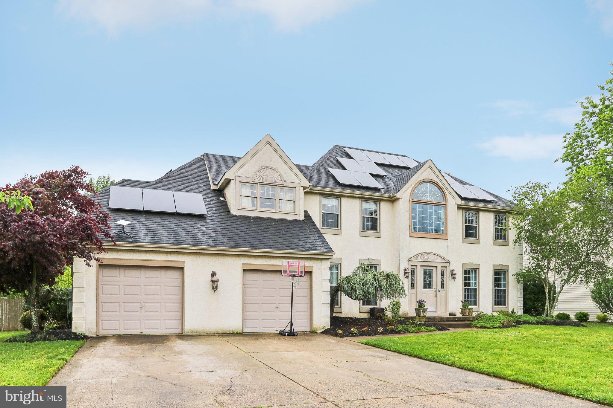 27 HORSESHOE DRIVE