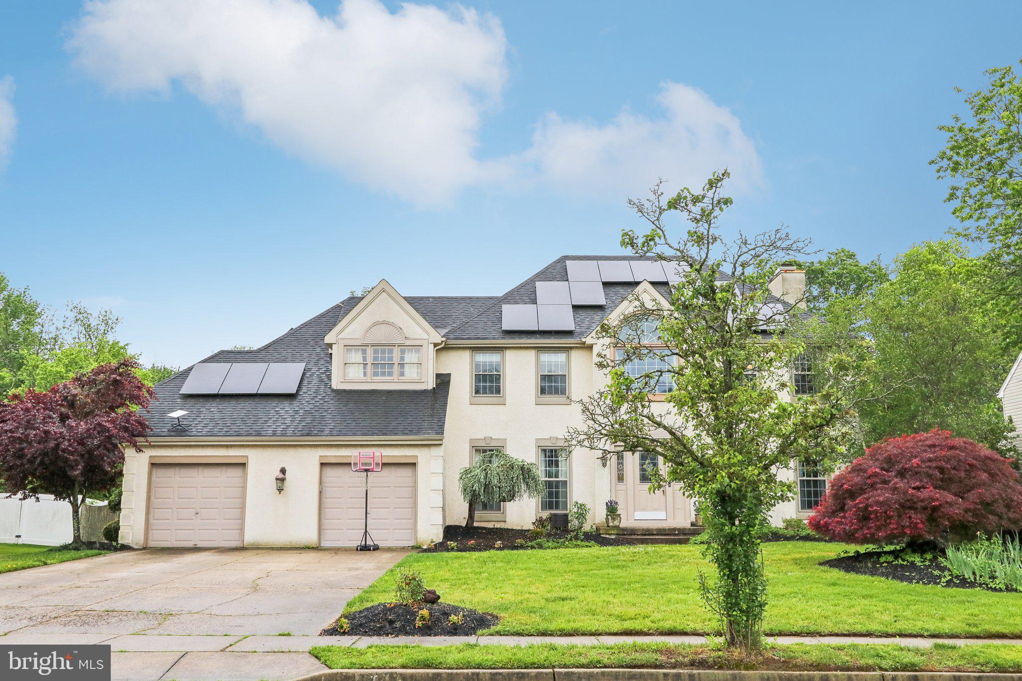 27 HORSESHOE DRIVE