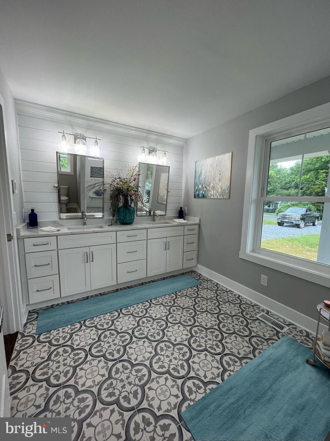 BAY CITY - Residential