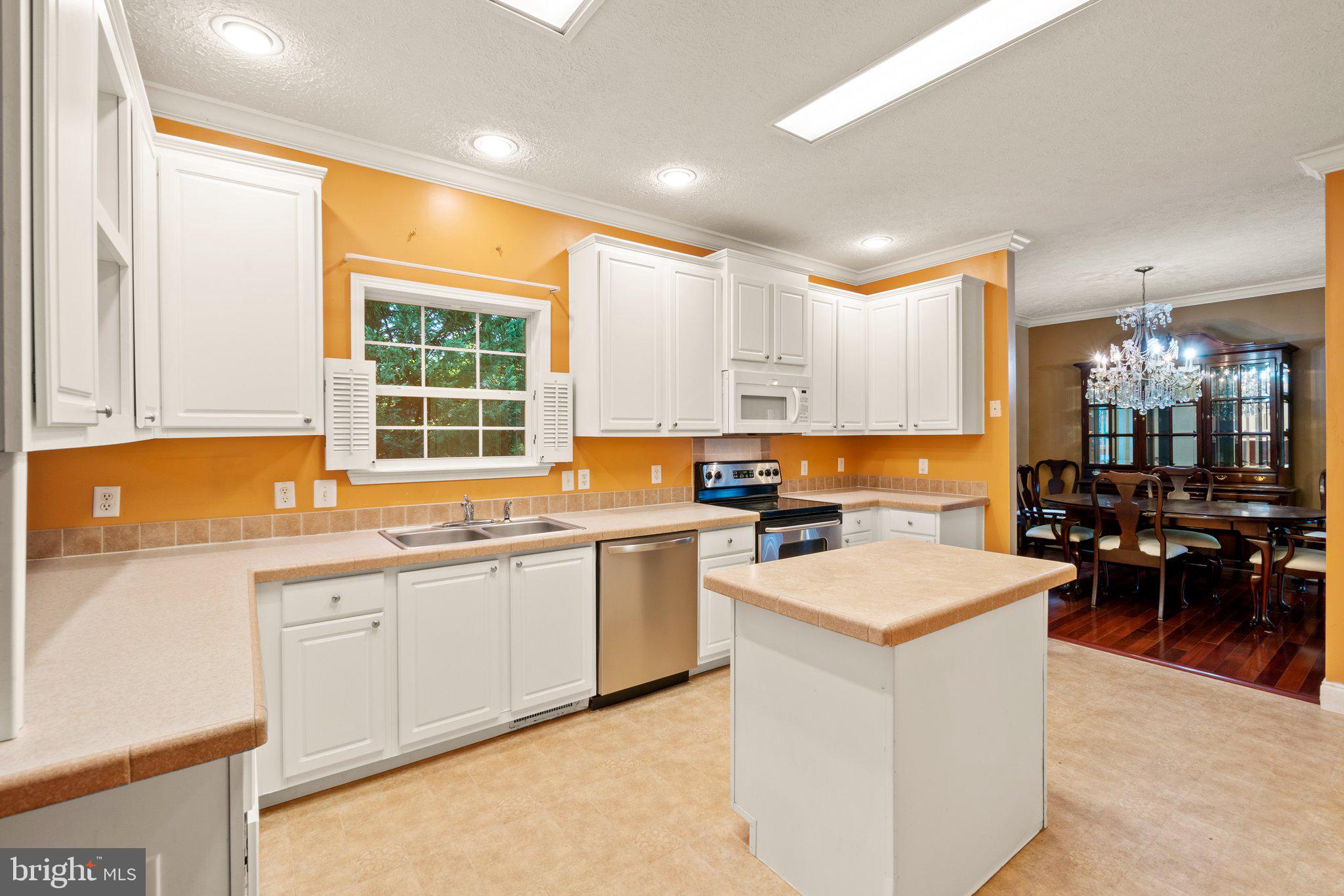 ASHLEIGH PARK SOUTH - Residential