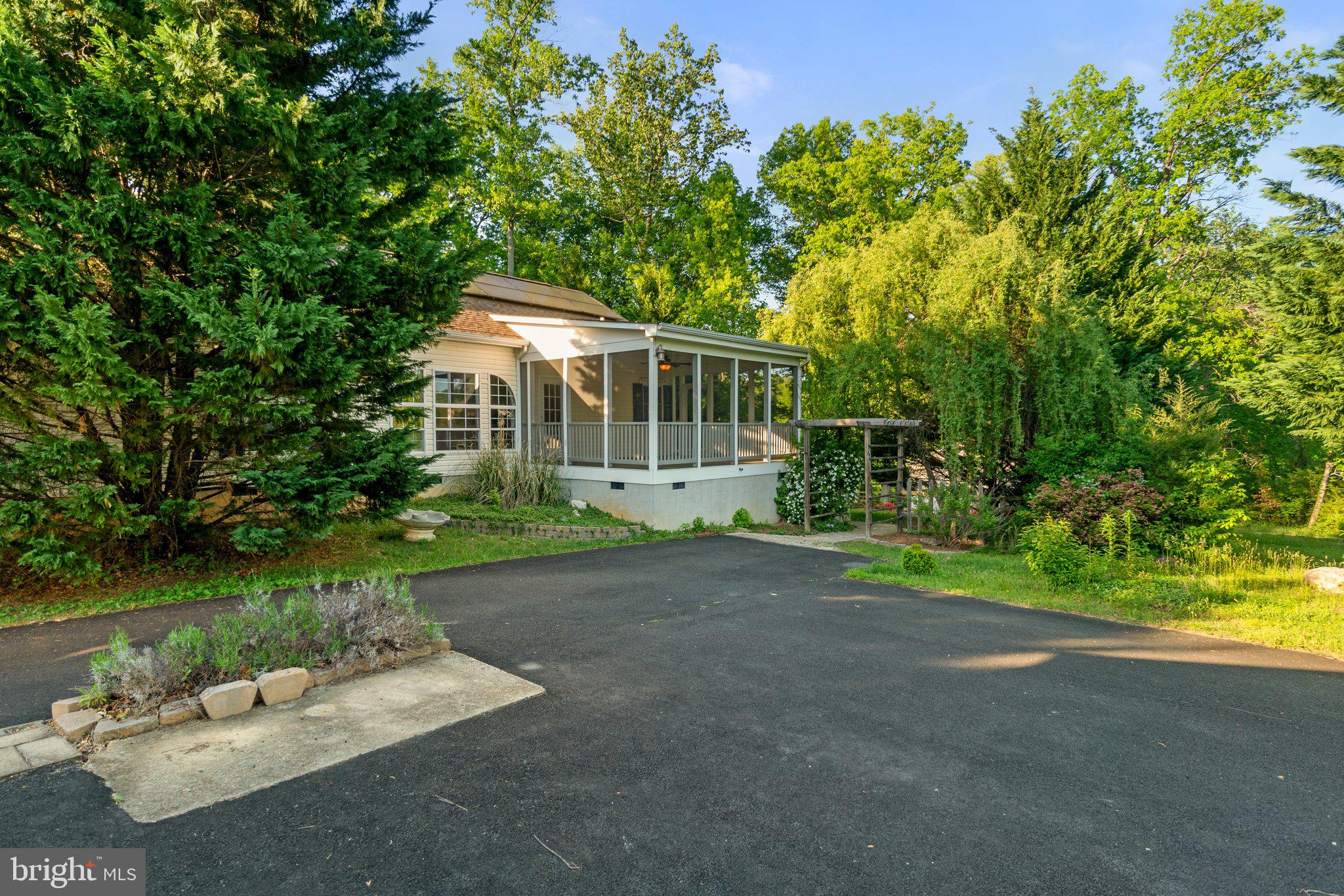 ASHLEIGH PARK SOUTH - Residential