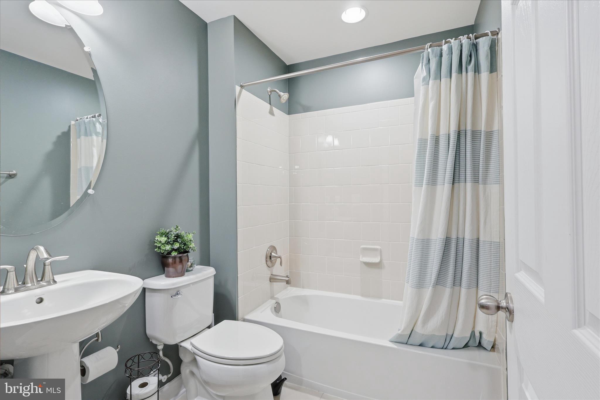 BURKE JUNCTION - Residential