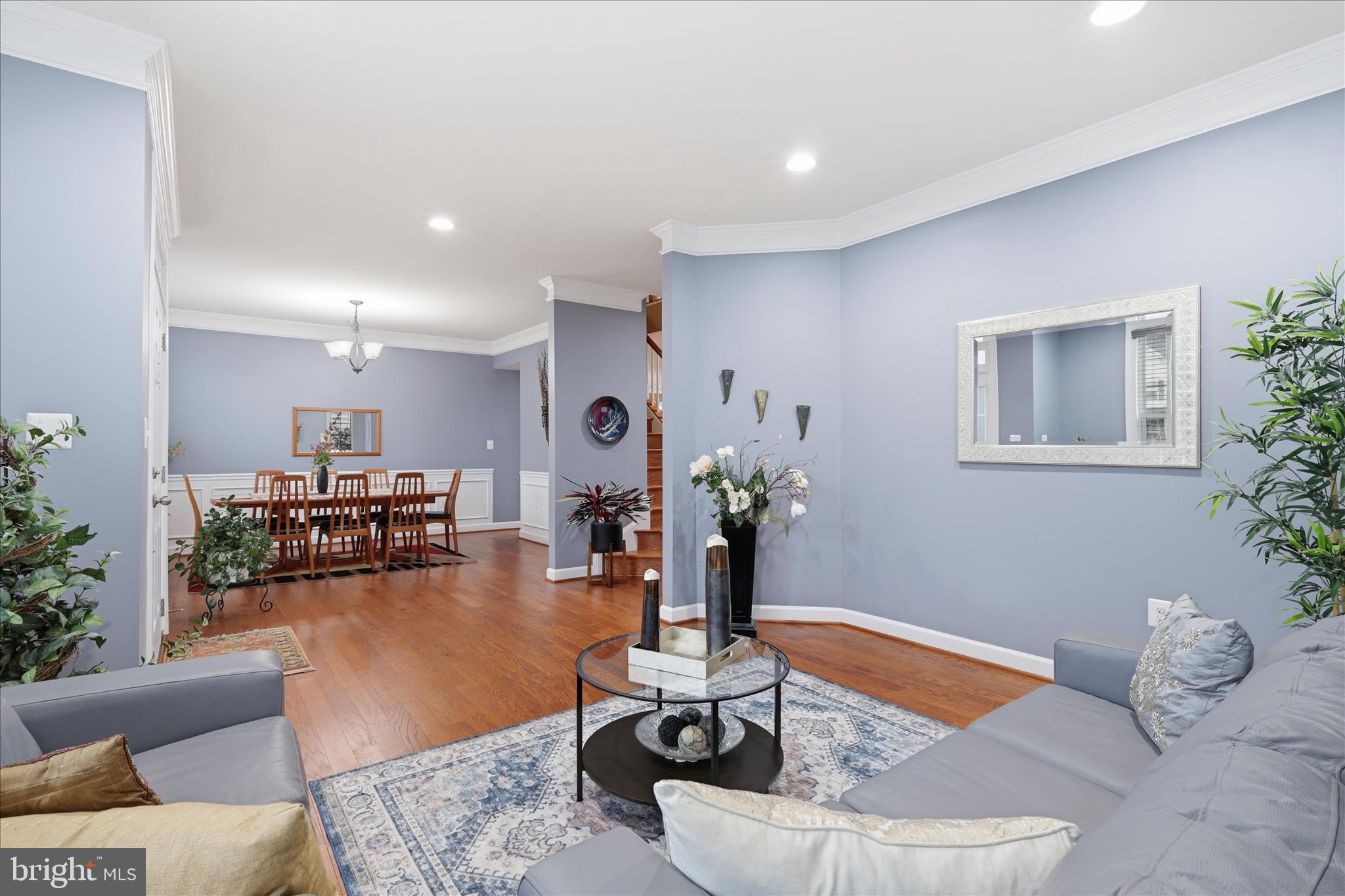 5575 JAMES YOUNG WAY