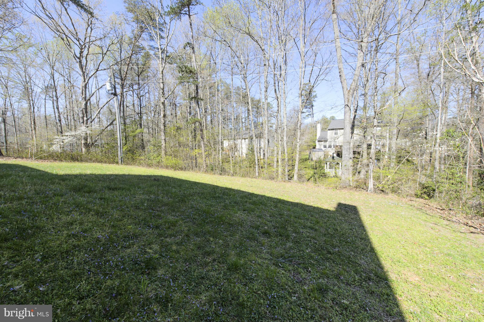 LAKE LAND - Residential