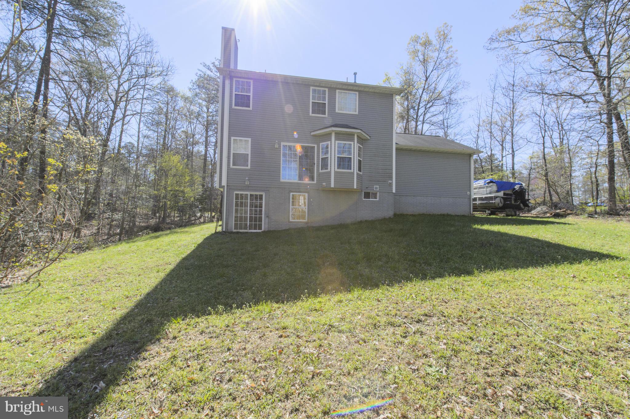 LAKE LAND - Residential