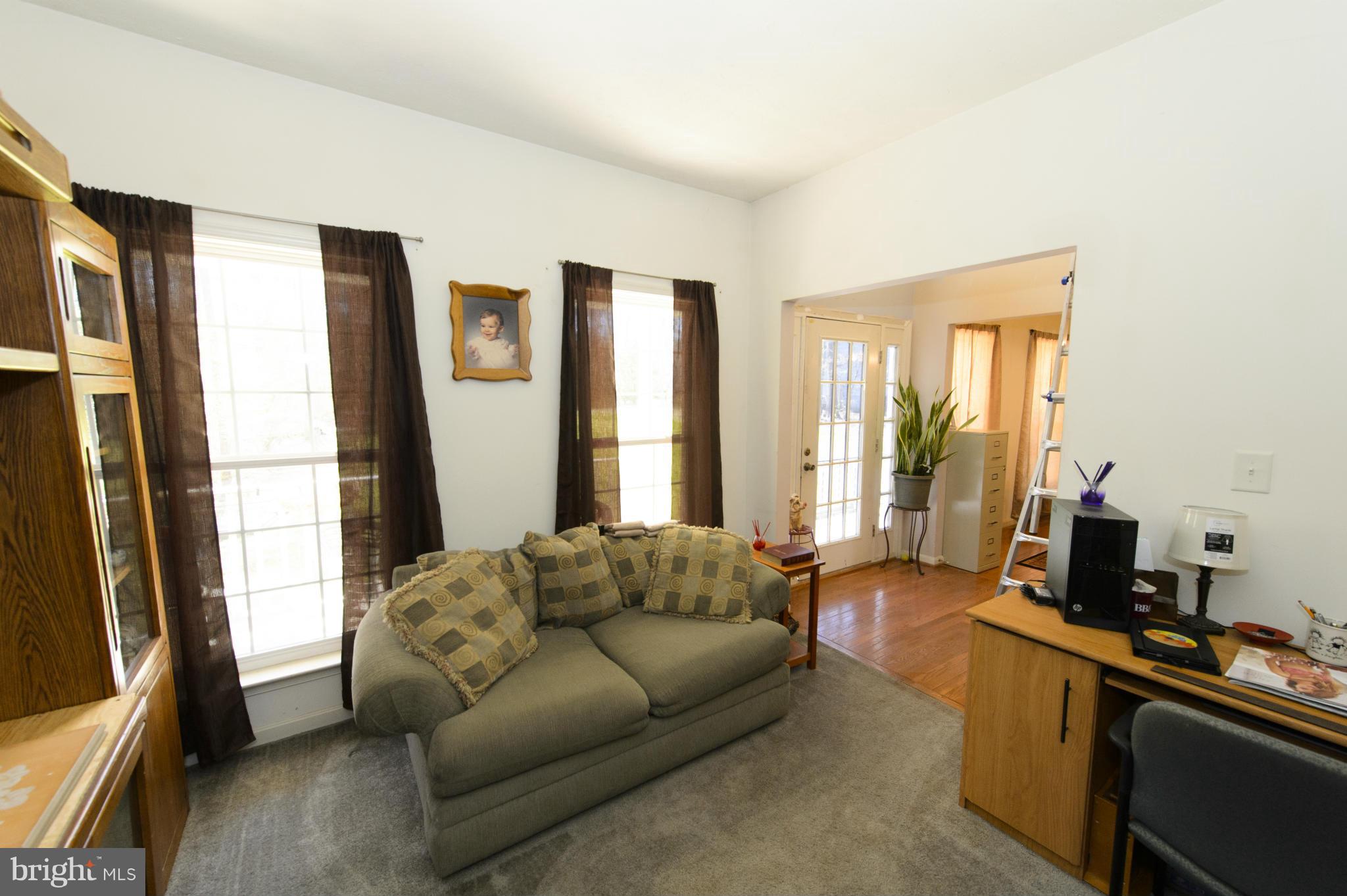 LAKE LAND - Residential