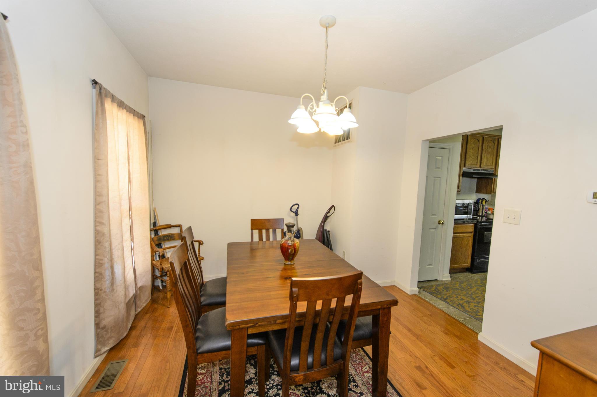 LAKE LAND - Residential