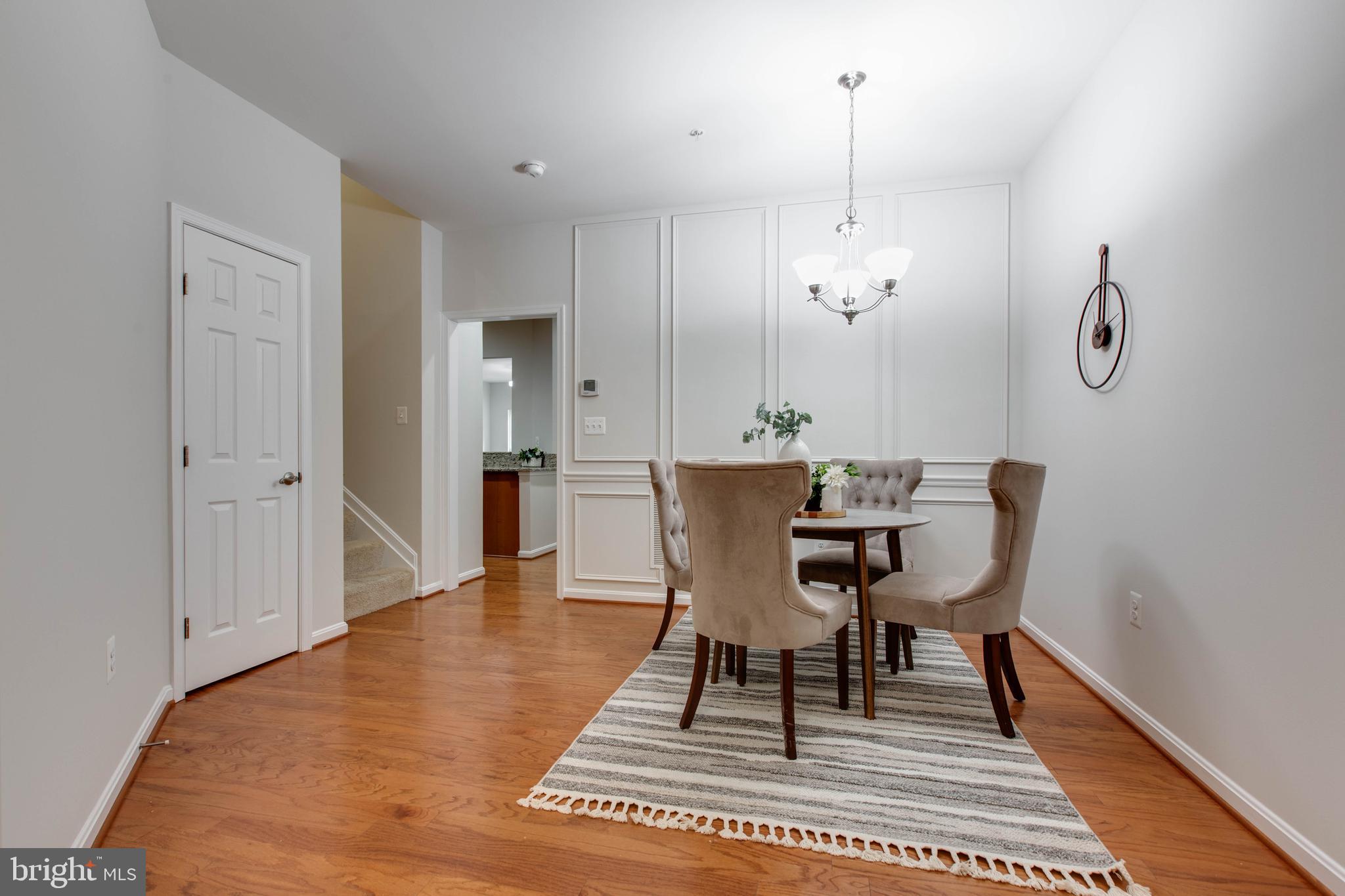 GUILFORD MEWS - Residential