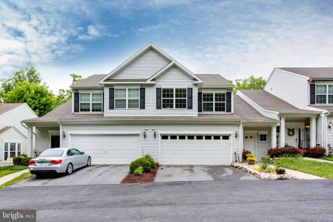 Townhouse For Sale - 8867 Hub Garth #18<br/> JESSUP, MD 20794