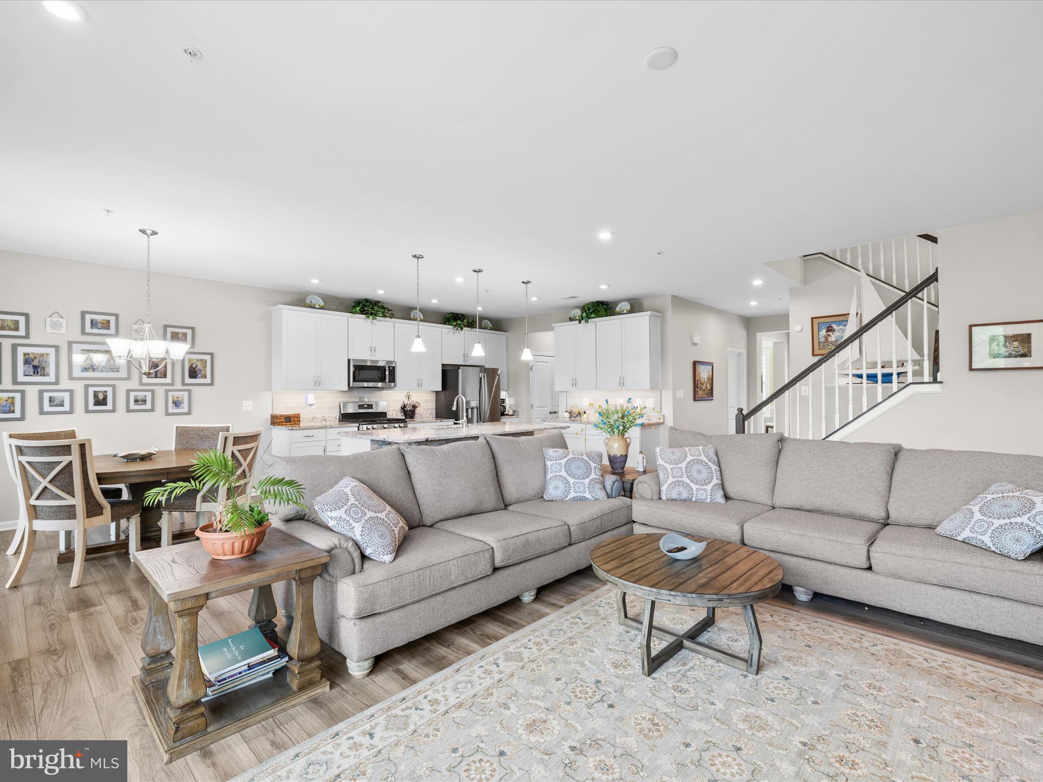 GLEN RIDDLE - Residential