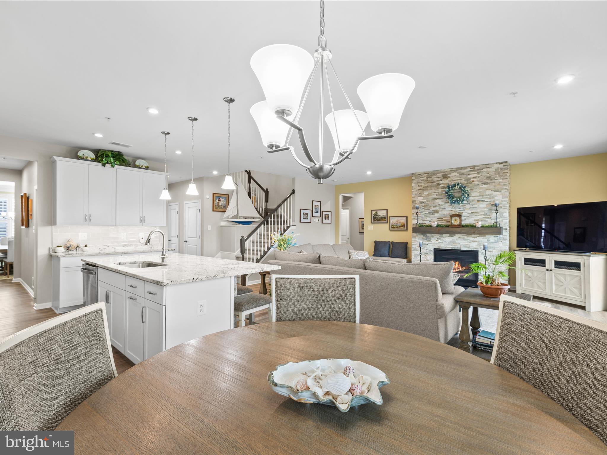 GLEN RIDDLE - Residential