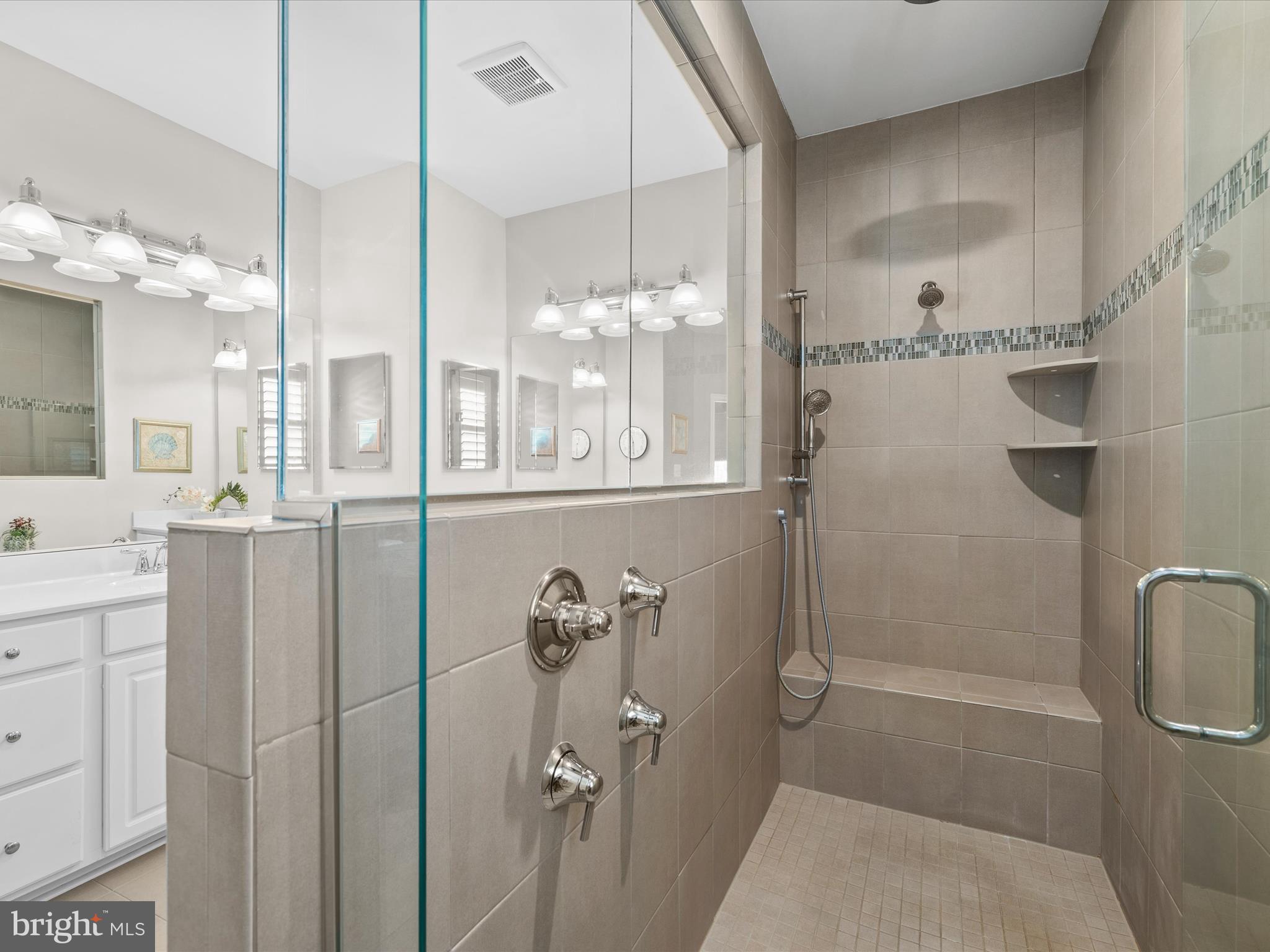 GLEN RIDDLE - Residential