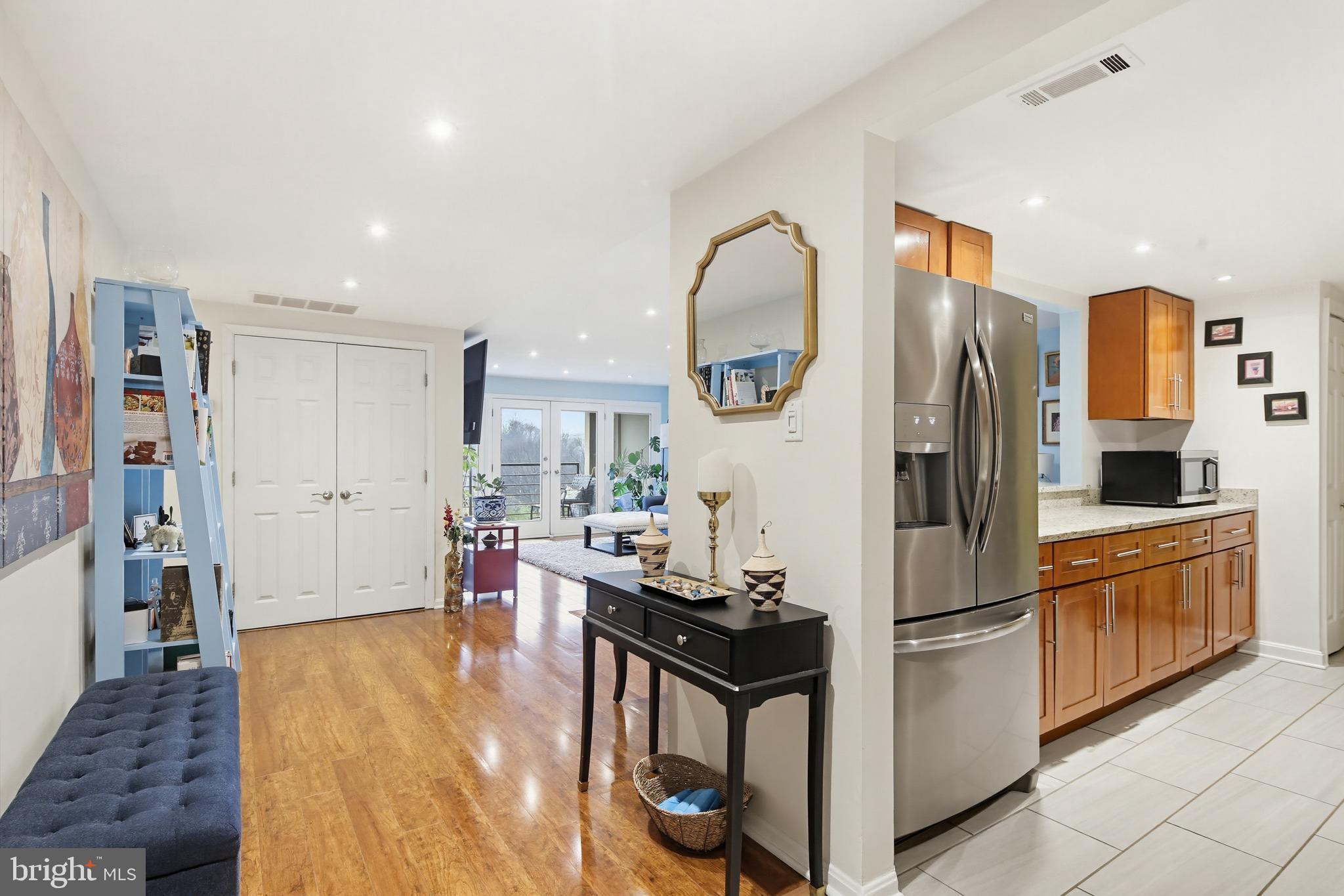 ROLAND PARK - Residential