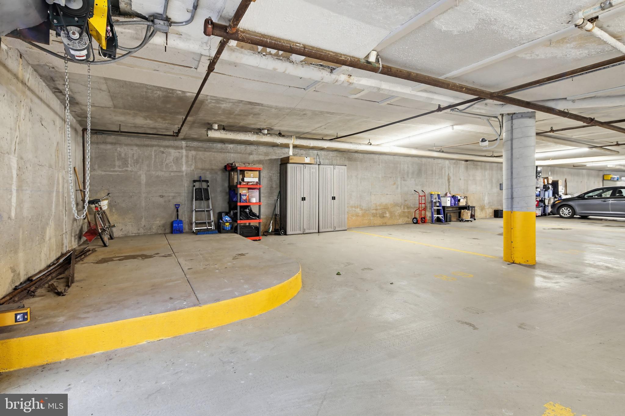 ROLAND PARK - Residential