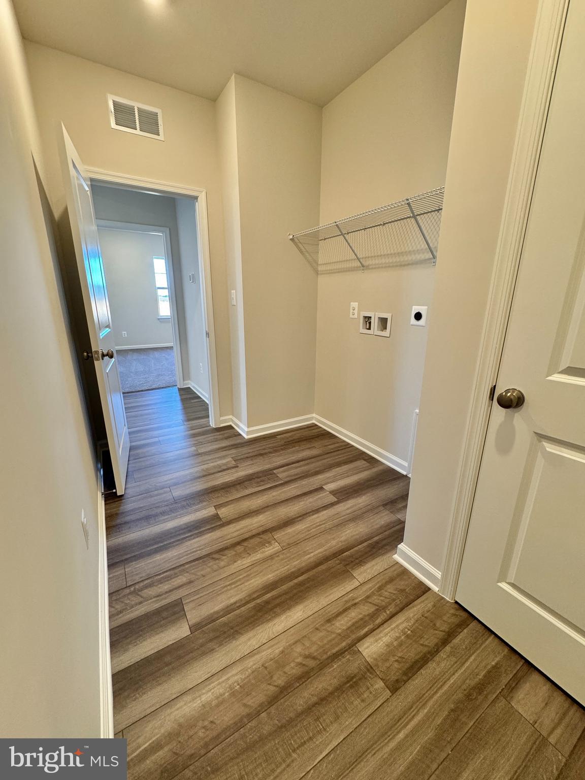 RED CLOVER MEADOWS - Residential Lease