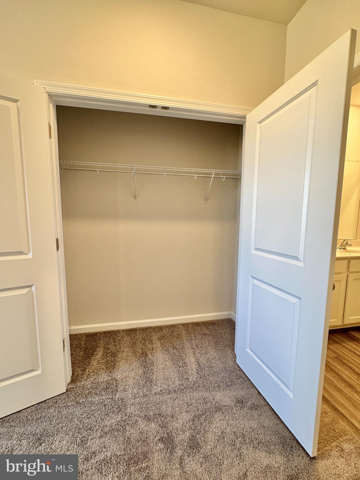 RED CLOVER MEADOWS - Residential Lease