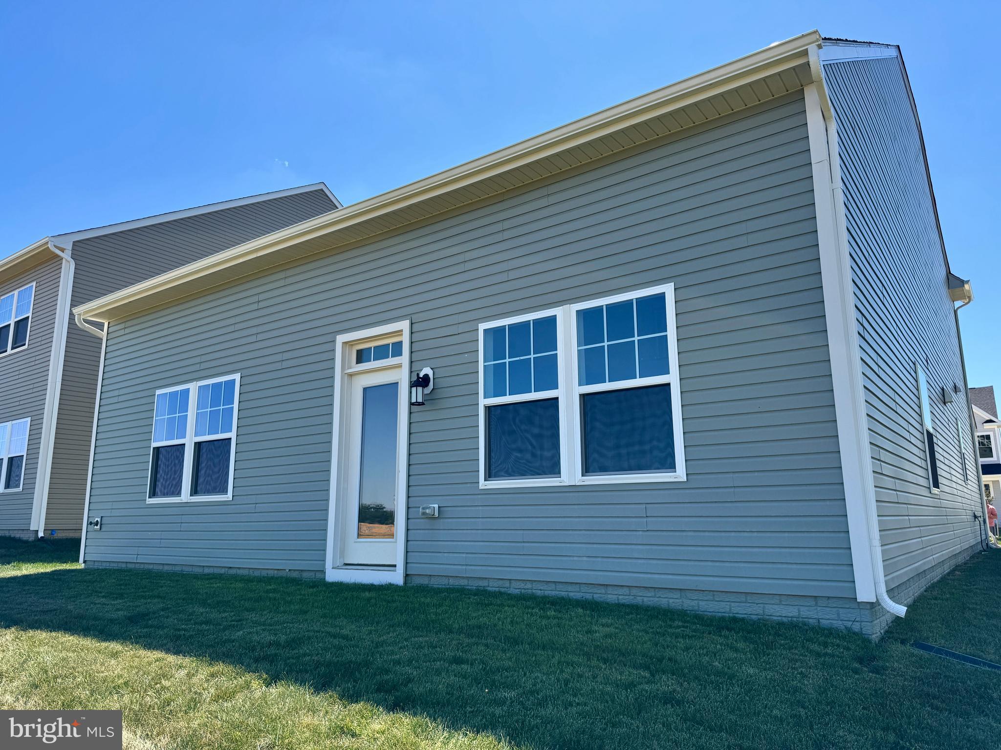 RED CLOVER MEADOWS - Residential Lease