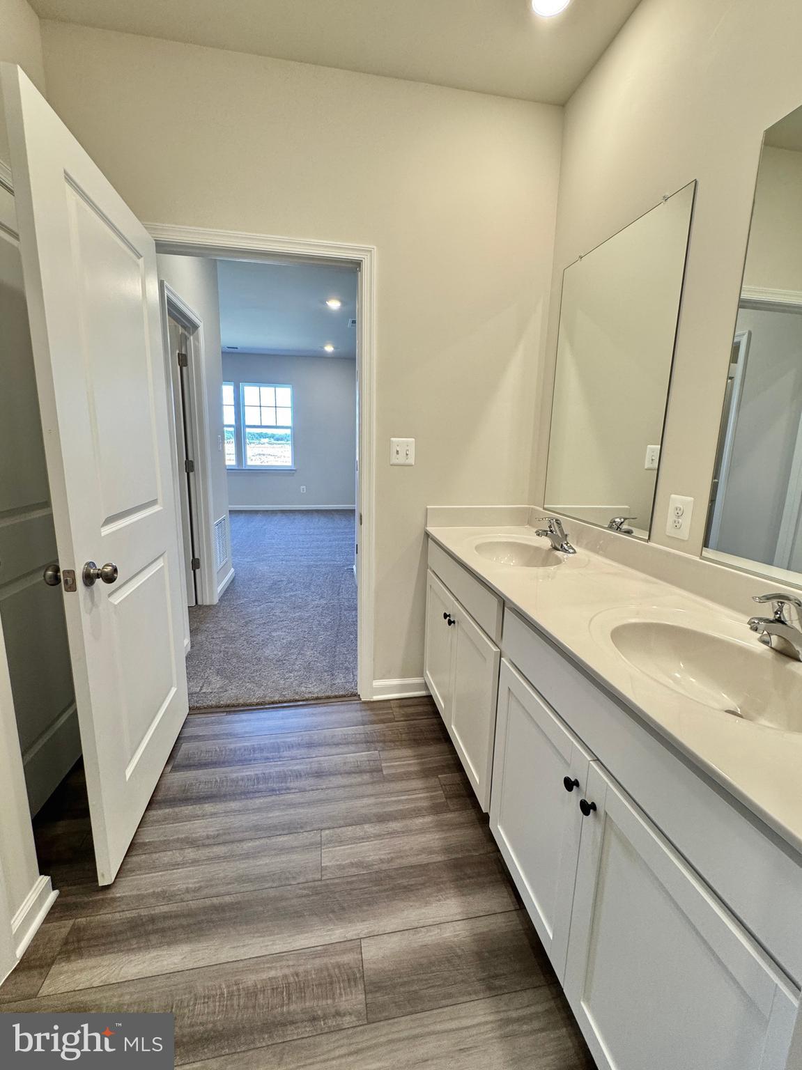 RED CLOVER MEADOWS - Residential Lease