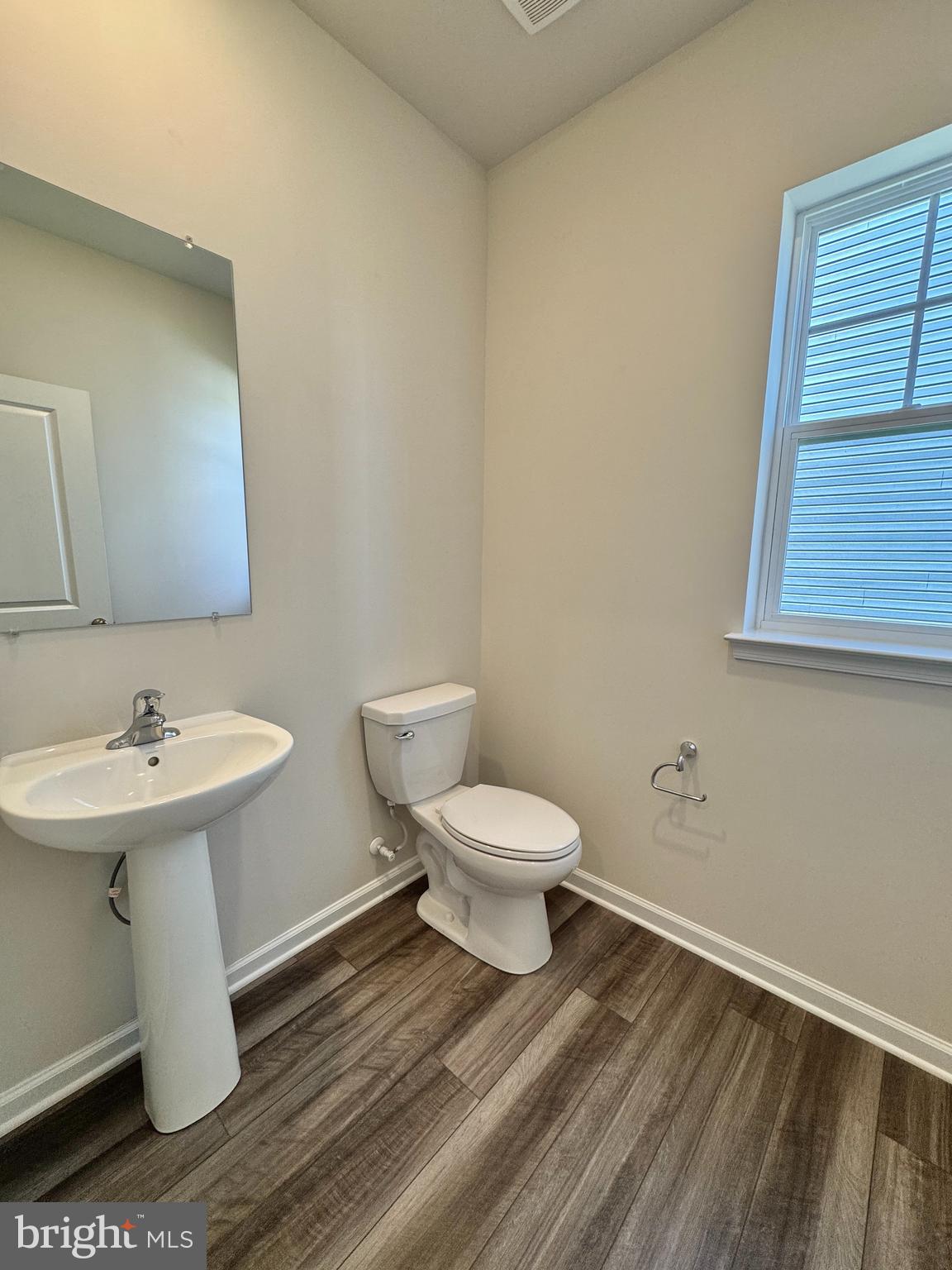 RED CLOVER MEADOWS - Residential Lease