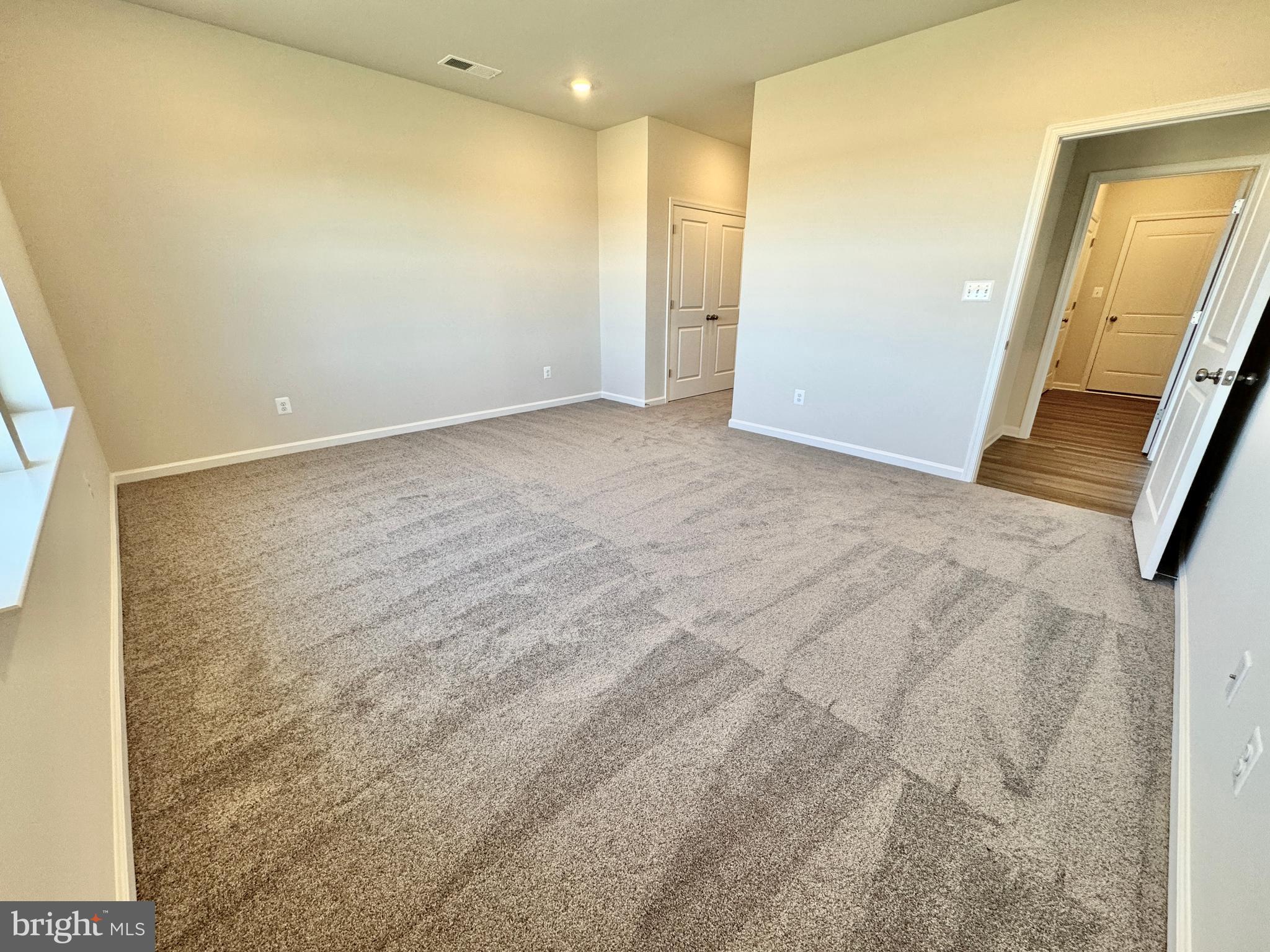 RED CLOVER MEADOWS - Residential Lease