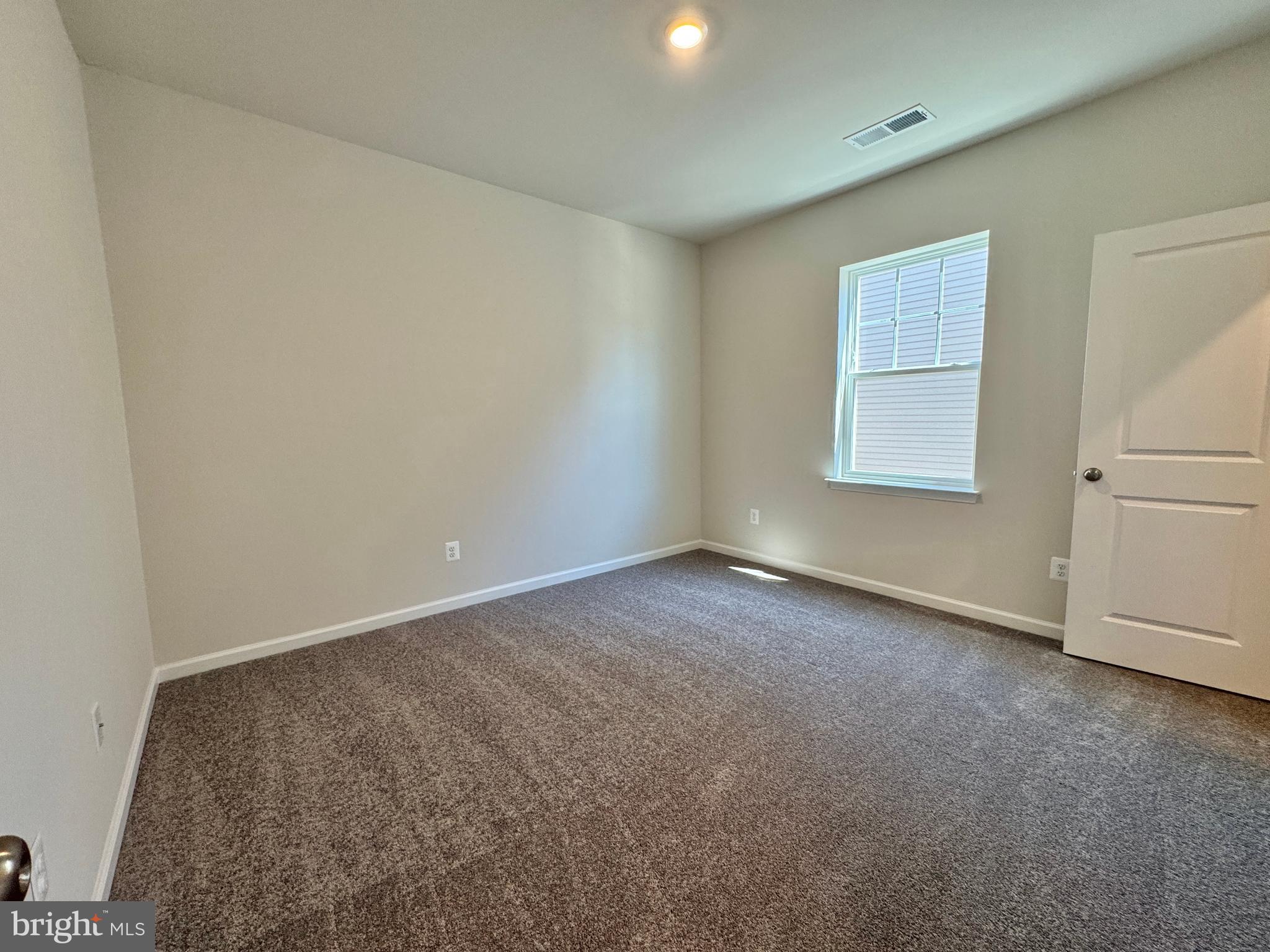 RED CLOVER MEADOWS - Residential Lease