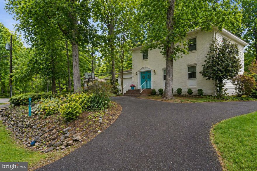 Set along the golf course in ammenity-rich Lake of the Woods, this 5-bedroom, 2.5-bath home offers space, setting, and the opportunity to create your perfect home.  The layout offers a great flow for everyday living, with a cozy wood-burning stove just off the kitchen, as well as a screened porch overlooking the 5th hole of the LOW golf course.  Upstairs you will find 5 bedrooms including one that is currently set up as an office with a second laundry space!  The home has large one-car garage plus driveway parking.   210 Limestone is ideal for buyers looking to add their own updates and personal touch while building equity in a great location. 
Life in Lake of the Woods brings so much more than just a home.  You can enjoy two lakes, a clubhouse with full-service restaurant,  pool, fitness center, horse stables, and a dog park, and more- all within a gated community designed for both relaxation and recreation.