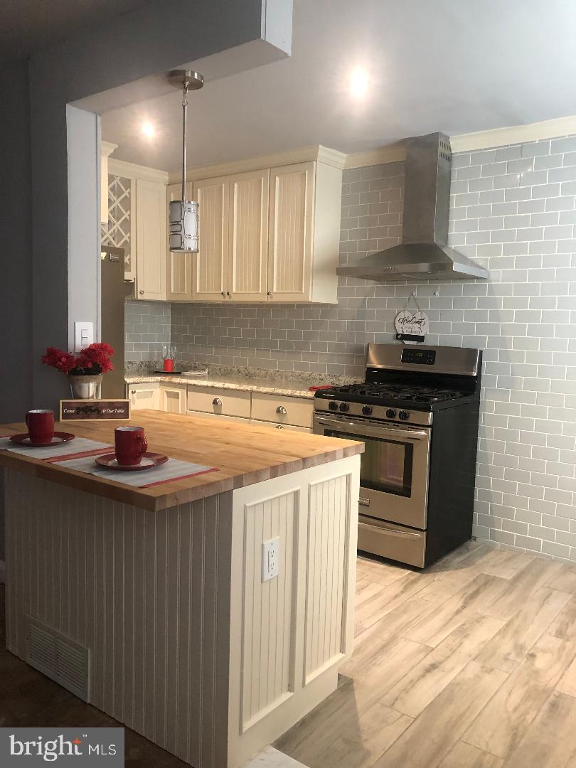 HOLMESBURG - Residential