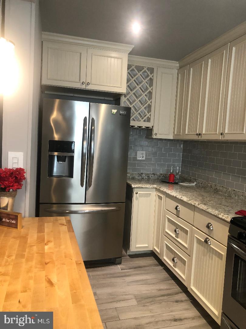 HOLMESBURG - Residential