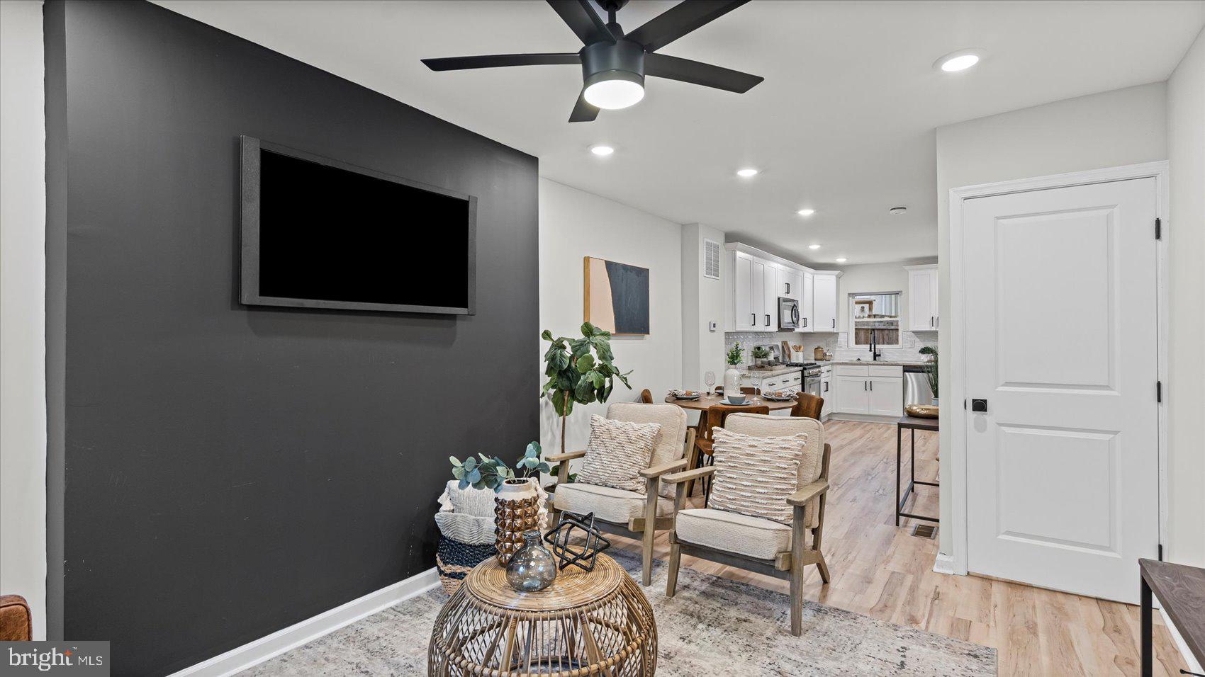 WASHINGTON VILLAGE - Residential