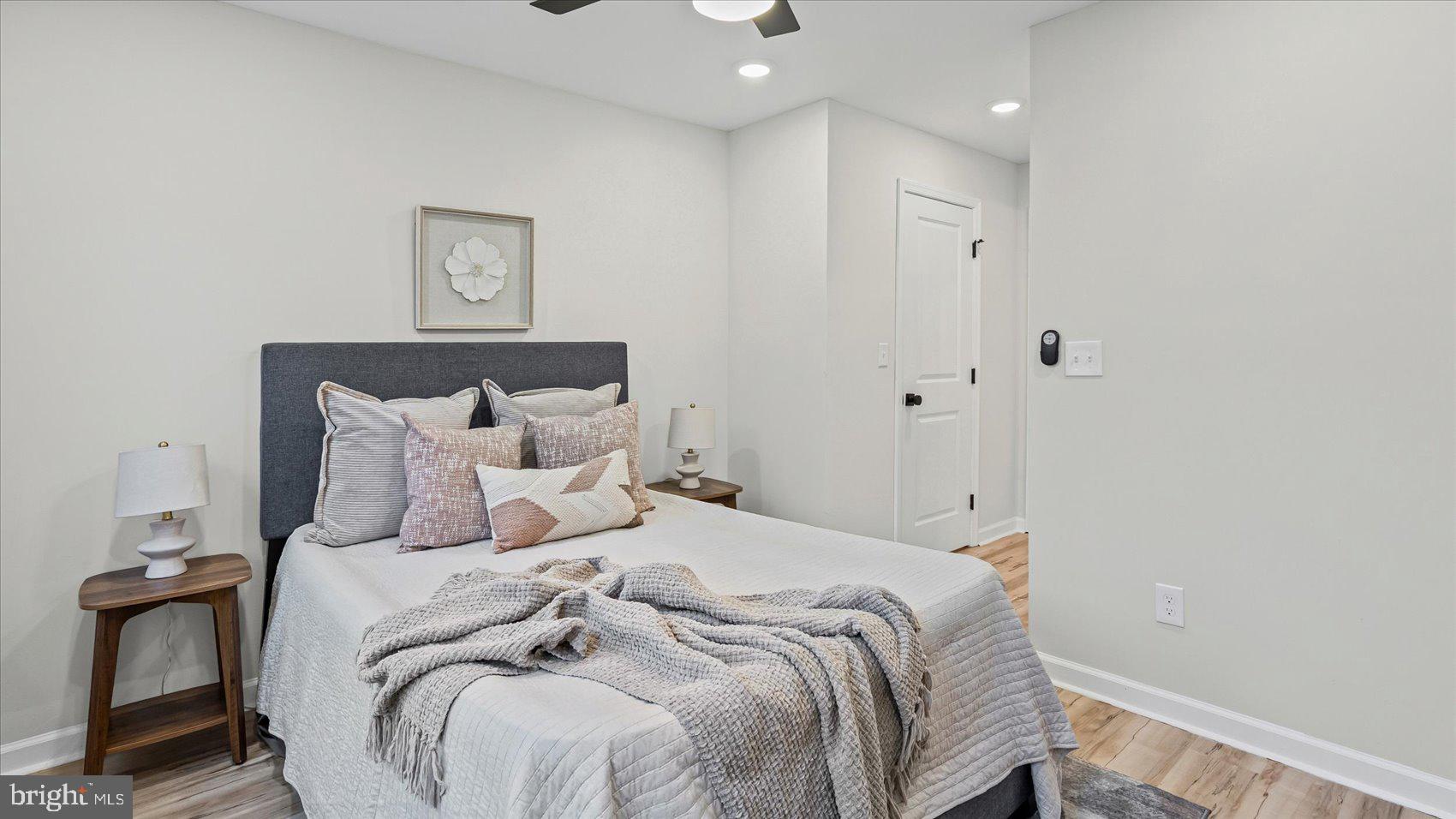 WASHINGTON VILLAGE - Residential