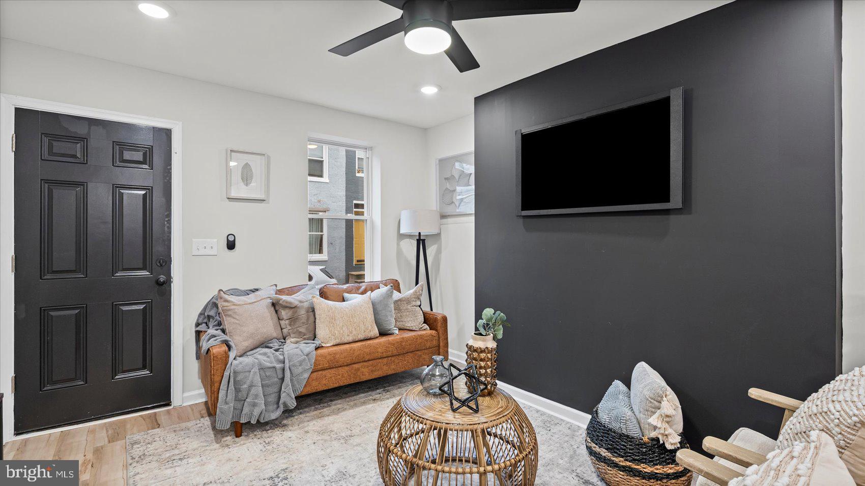 WASHINGTON VILLAGE - Residential