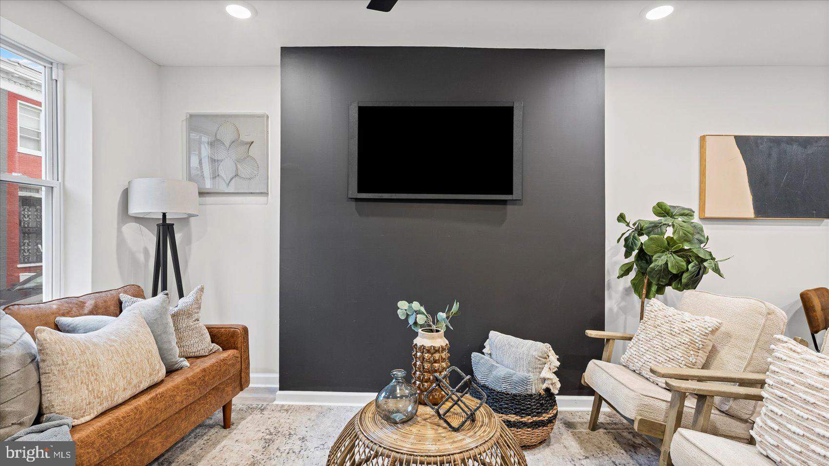 WASHINGTON VILLAGE - Residential