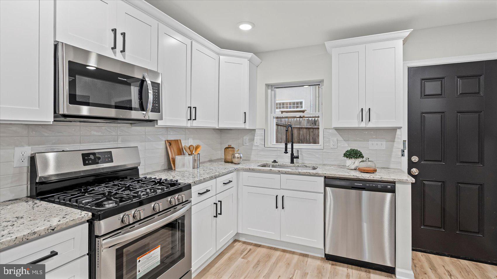 WASHINGTON VILLAGE - Residential