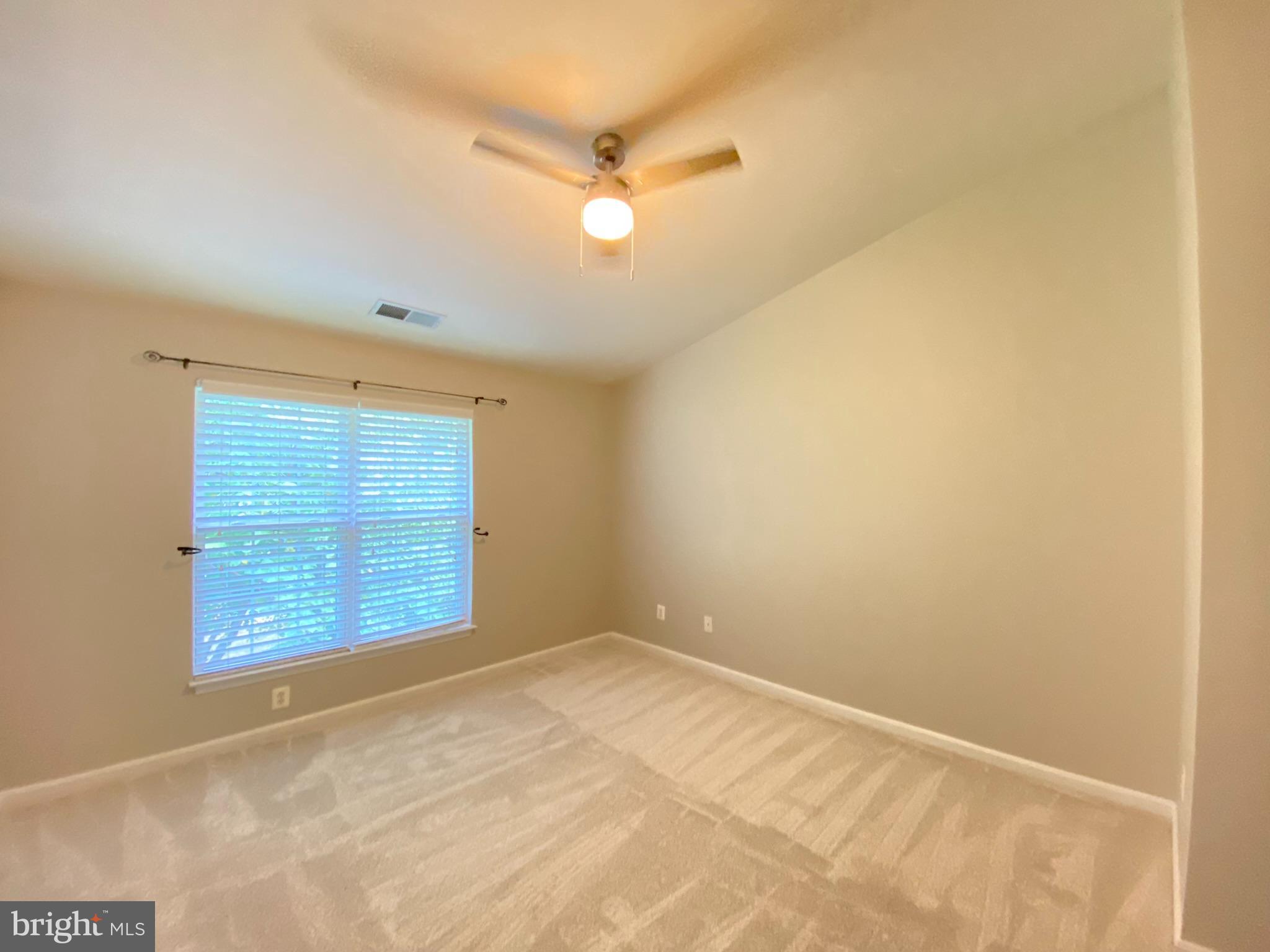 MOUNT VERNON TOWNES - Residential Lease