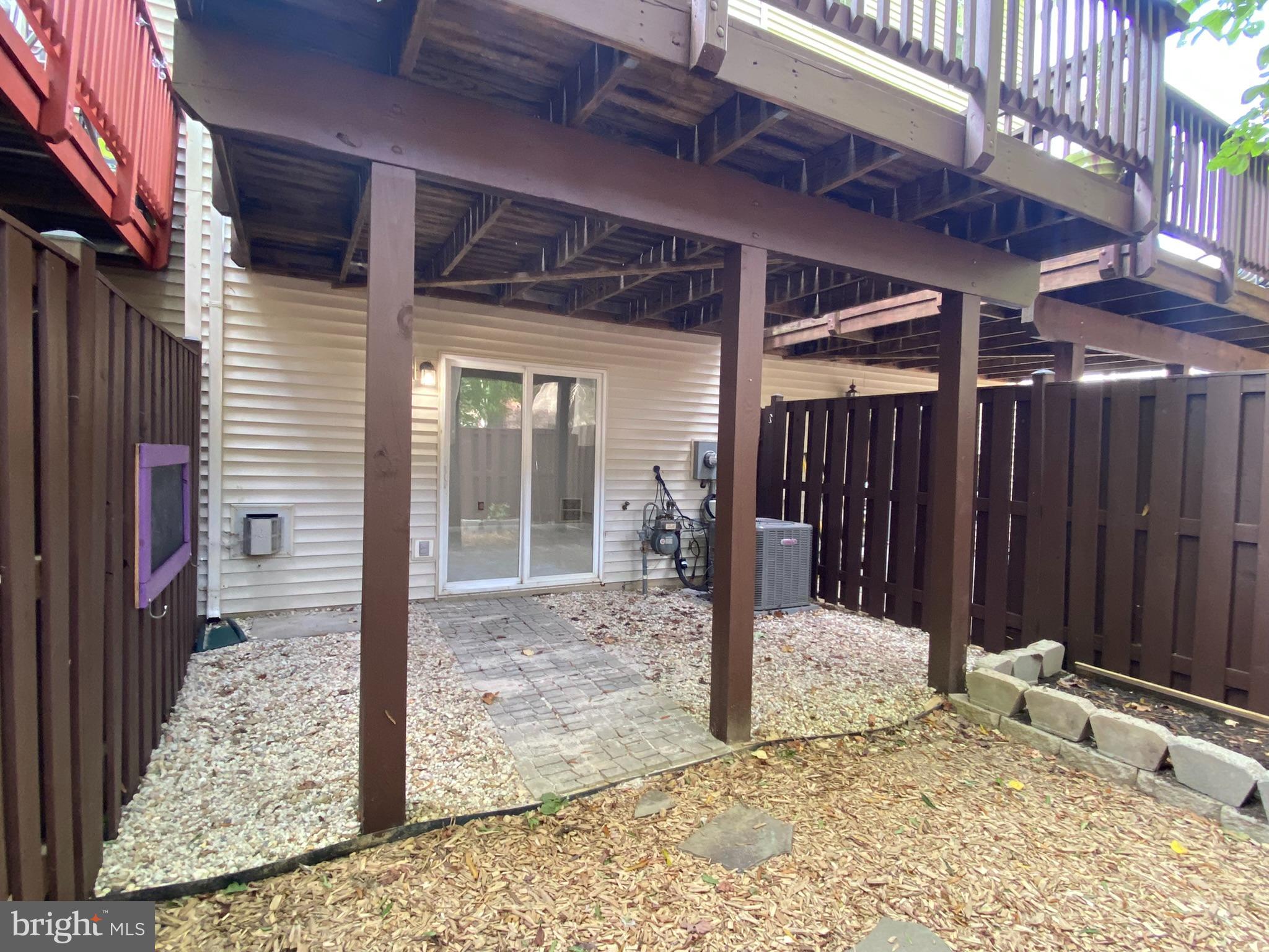 MOUNT VERNON TOWNES - Residential Lease