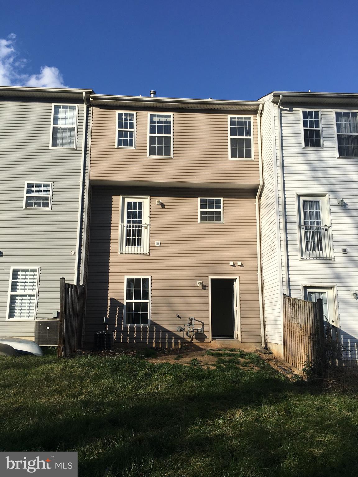 HUPPS RIDGE - Residential Lease