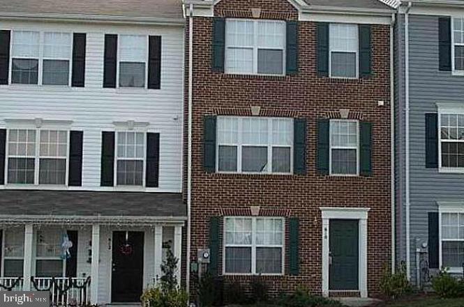 HUPPS RIDGE - Residential Lease