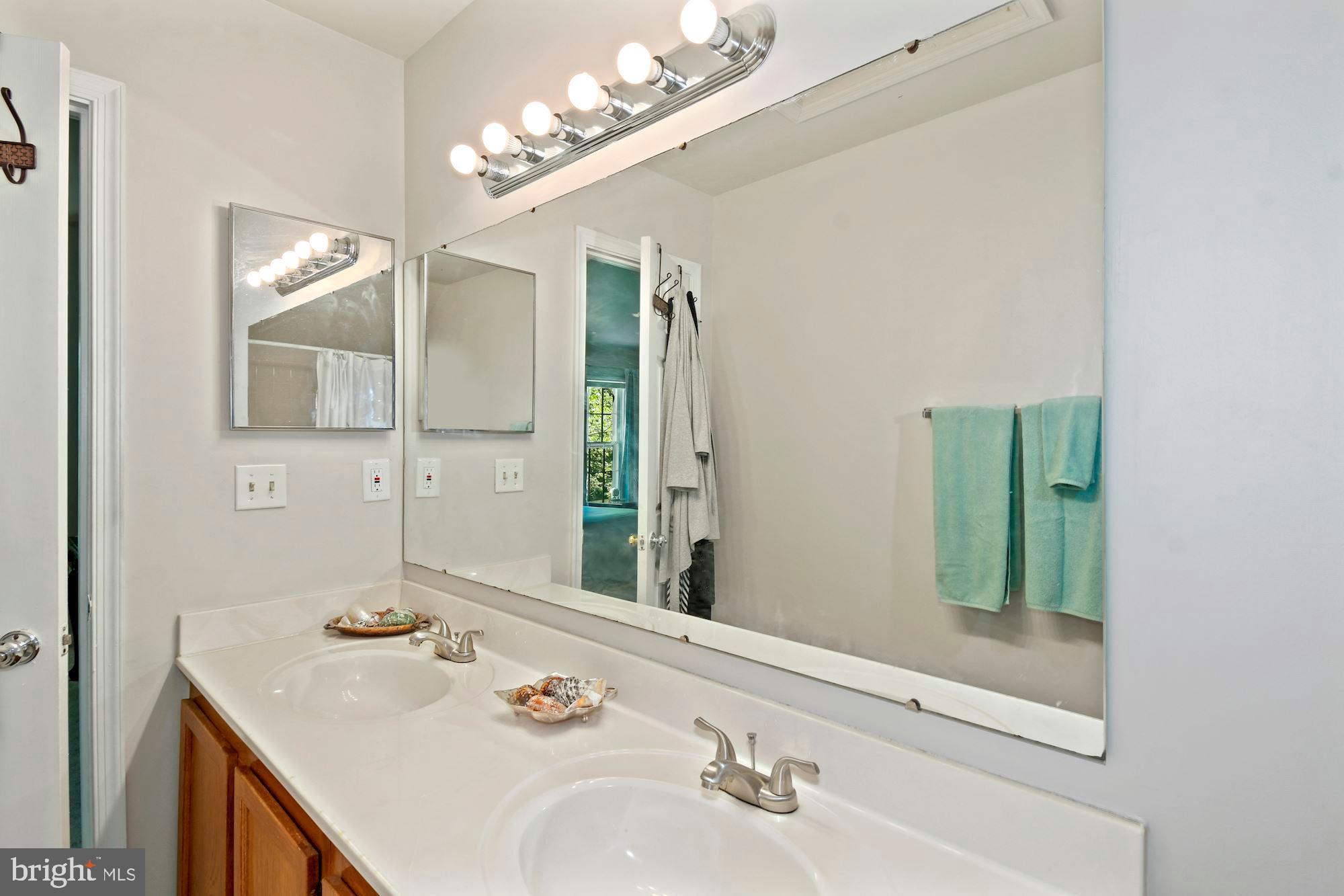 NOB HILL - Residential