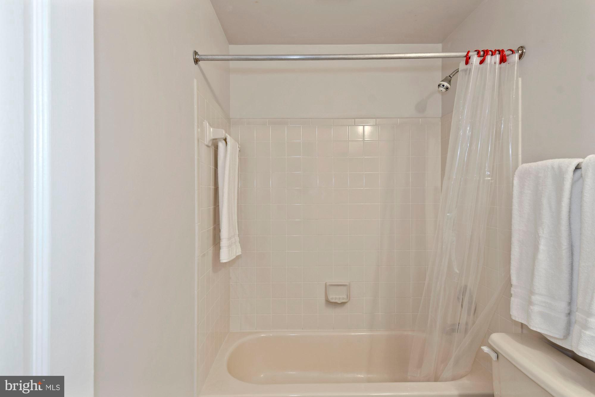 NOB HILL - Residential