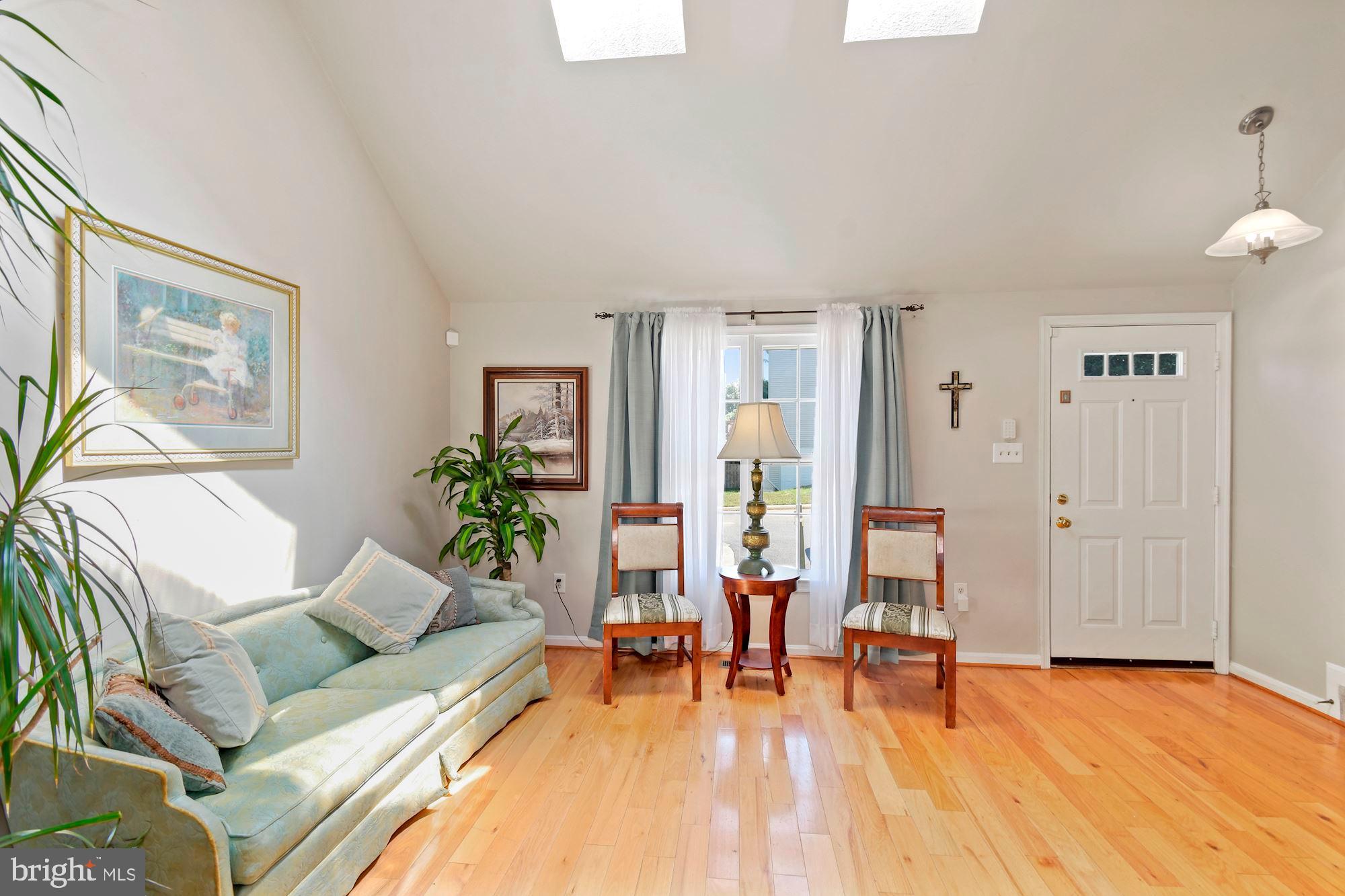 NOB HILL - Residential