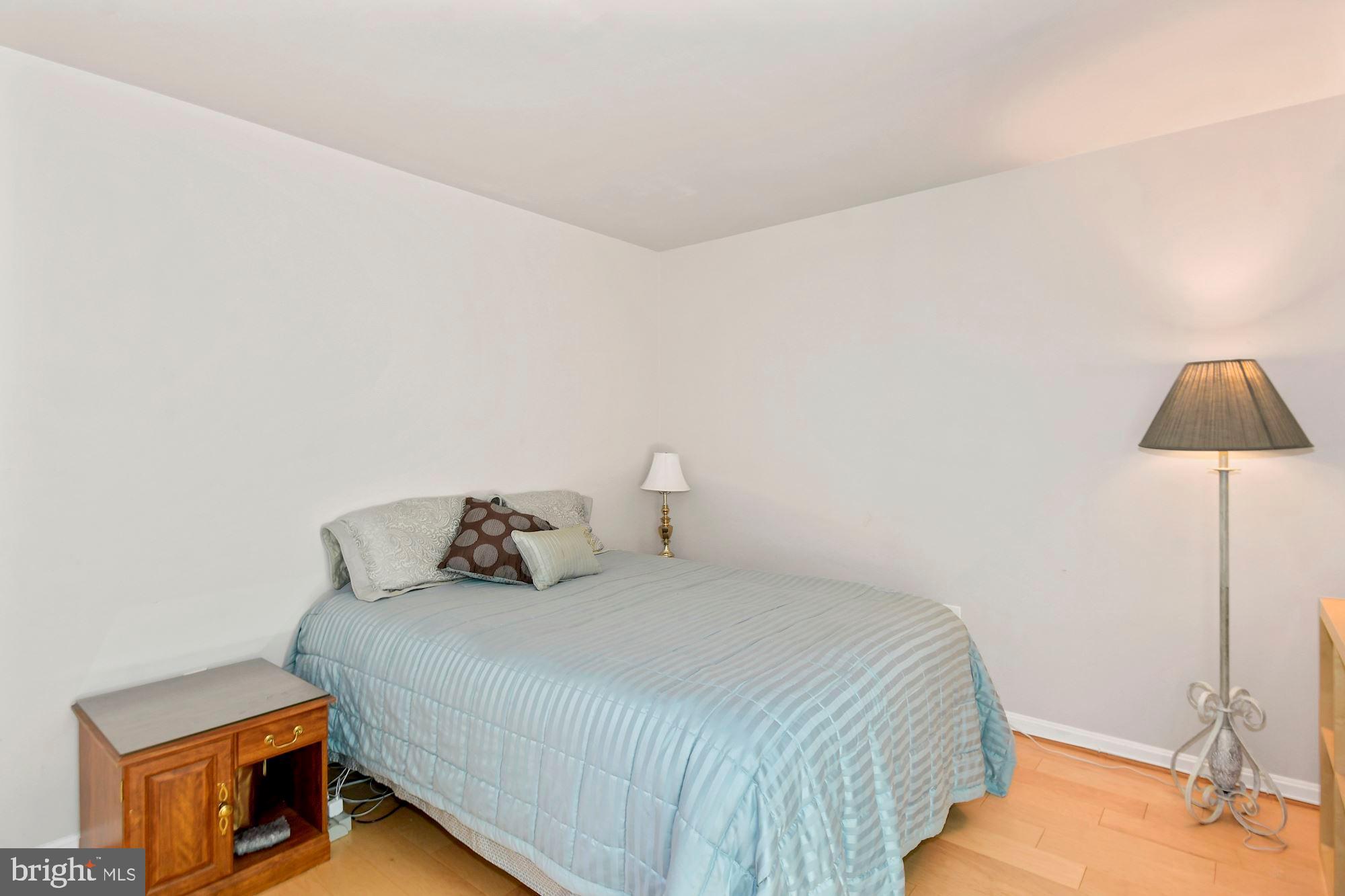 NOB HILL - Residential