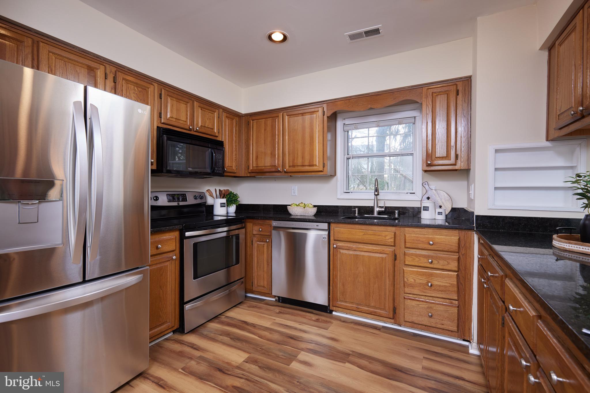 MEADOWGATE - Residential