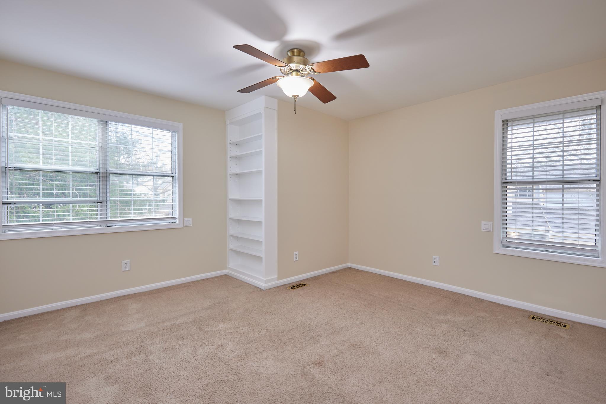 MEADOWGATE - Residential