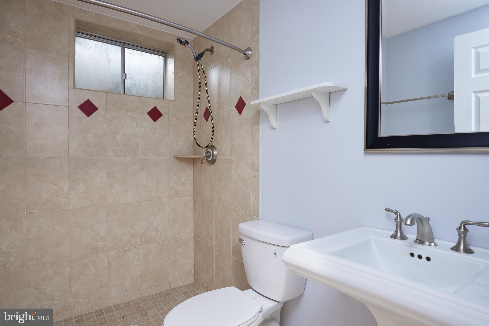 MEADOWGATE - Residential